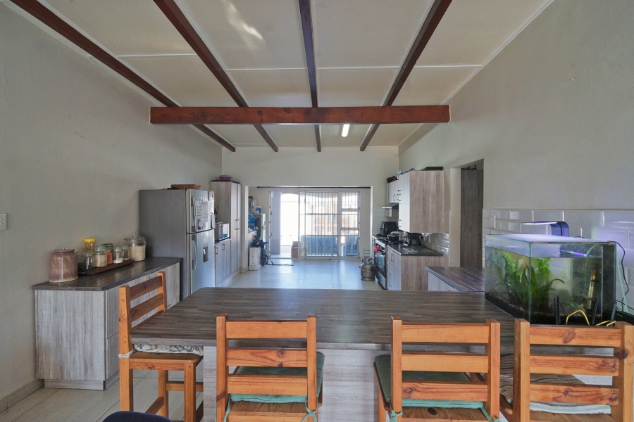 4 Bedroom Property for Sale in Kidds Beach Eastern Cape